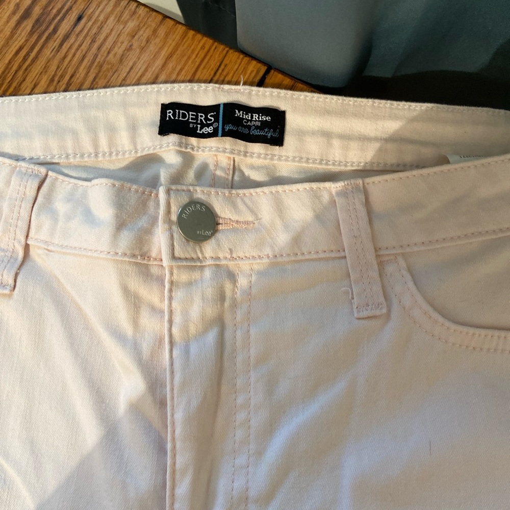 Lee Riders, EUC,size 14, Light pink capri denim jeans, - Picture 3 of 4